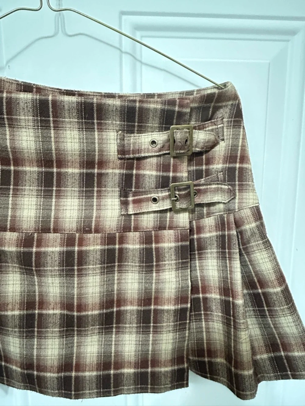 Stoosh Brown and Cream Plaid Pleated Mini Skirt kilt with Buckle Straps - Picture 4 of 8